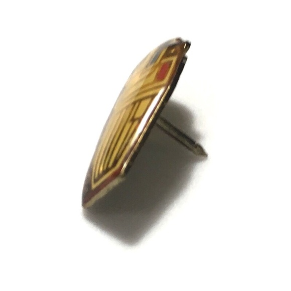 Vintage 1980’s Mack Truck Pin - Picture 2 of 3